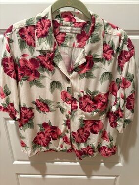 Bungalow Brand Cream & Pink Hawaiian Woman’s Shirt